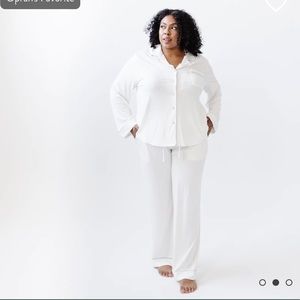 NWT Women's Long Sleeve Bamboo Pajamas in Stretch-Knit - ivory